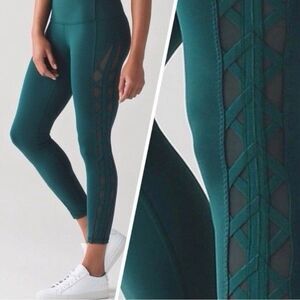 Lululemon High Times Rhythm Women's 6 Medium Green Athletic Training Yoga Pants
